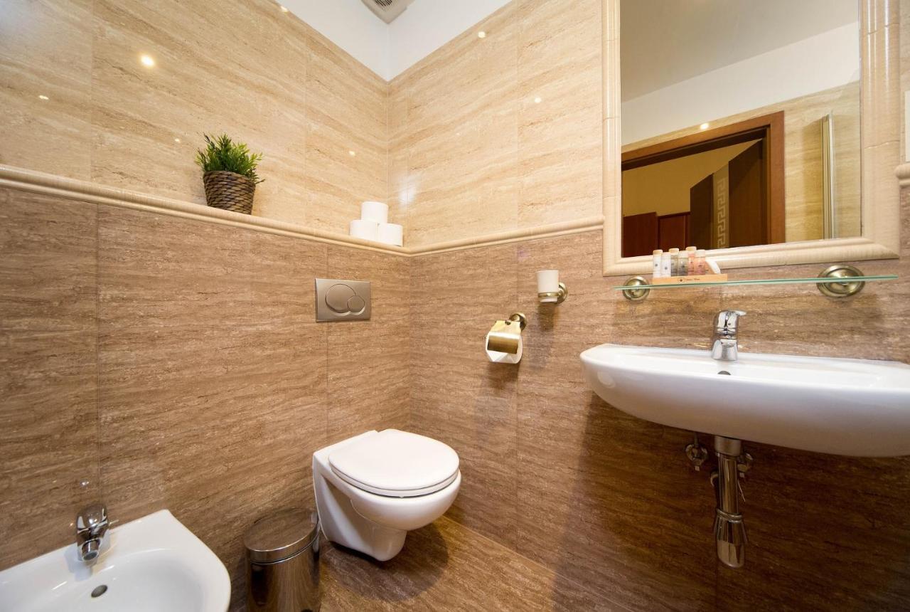B12 - Comfort Apartemnts City Center Apartment Krasków Exterior foto